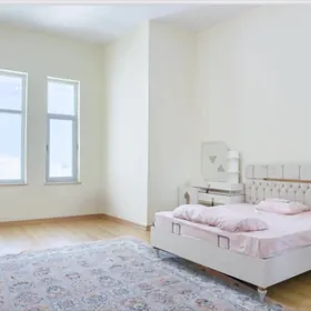Dubleks Aşgabat Moll 650m2