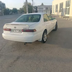 Toyota Camry 1999