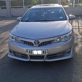 Toyota Camry 2011