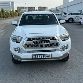 Toyota Tacoma 2017