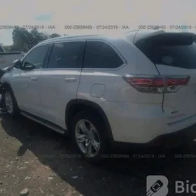 Toyota Highlander 2016