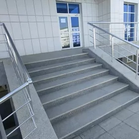 Gurtly 1etaž pomişenýe 240m²