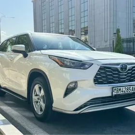 Toyota Highlander 2020
