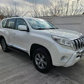 Toyota Land Cruiser Prado 2014