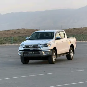 Toyota Hilux 2025