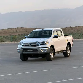 Toyota Hilux 2025