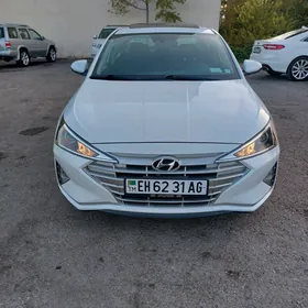 Hyundai Elantra 2020