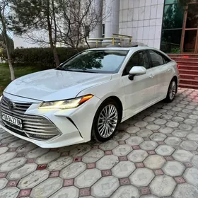 Toyota Avalon 2019