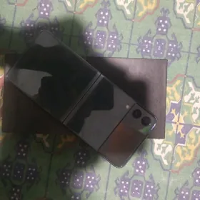 z flip 3