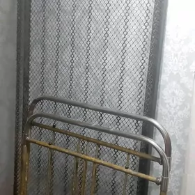Железная кровать