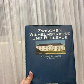 книги; nemes kitaplar