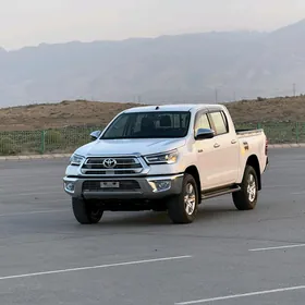 Toyota Hilux 2025
