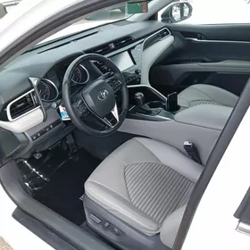 Toyota Camry 2020