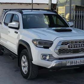 Toyota Tacoma 2019