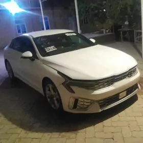 Kia K5 2022
