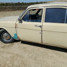 Gaz 24 1983