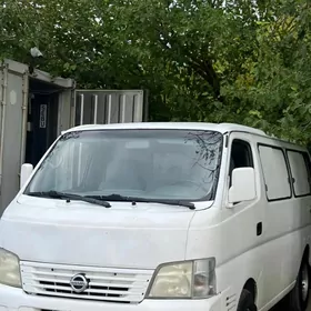 Nissan Urvan 2004