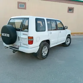 Isuzu Trooper 1999