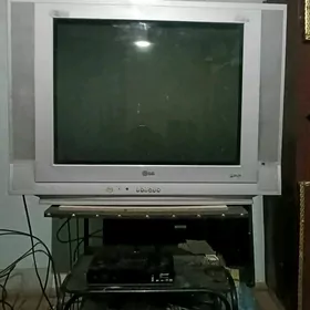 Telewizor LG 72 lik