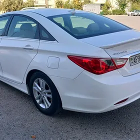 Hyundai Sonata 2011
