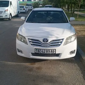 Toyota Camry 2010