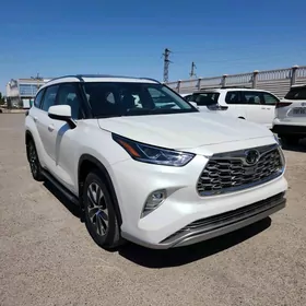 Toyota Highlander 2020