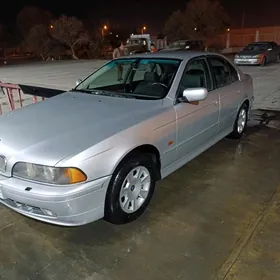 BMW E39 2001
