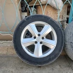 Toýota Karolla diska 15 lik