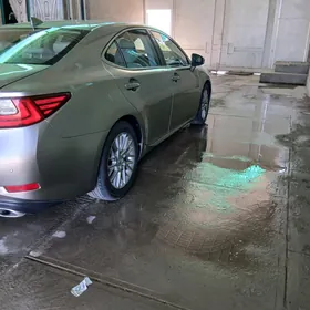 Lexus ES 2017