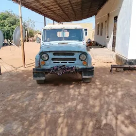 UAZ 469 1995