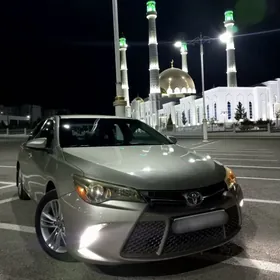 Toyota Camry 2016