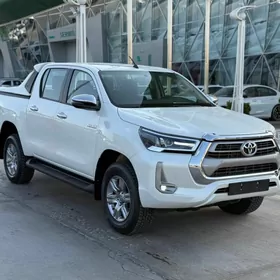 Toyota Hilux 2022