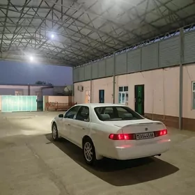 Toyota Camry 2000