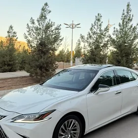 Lexus ES 350 2019