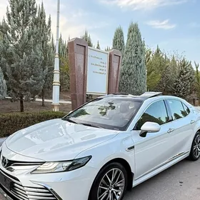 Toyota Camry 2023