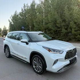 Toyota Highlander 2023