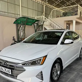 Hyundai Elantra 2020