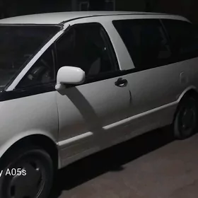 Toyota Previa 1991
