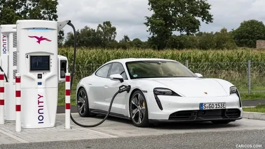 Volkswagen потеряет $6 млрд из-за проблем Porsche с электромобилями