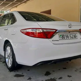 Toyota Camry 2017