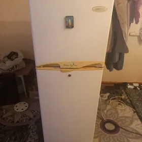 акира