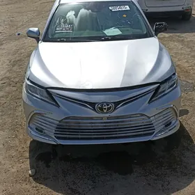 Toyota Camry 2022