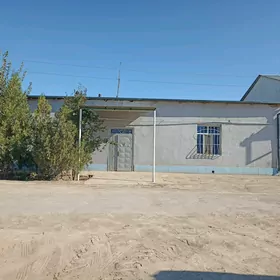 satlyk jay andreyin merkezinde