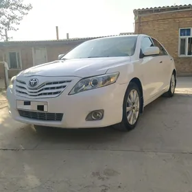 Toyota Camry 2011