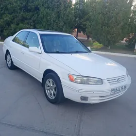 Toyota Camry 1997