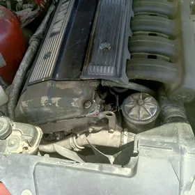 BMW 325 1991
