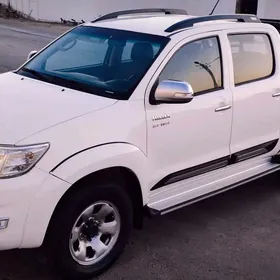 Toyota Hilux 2014