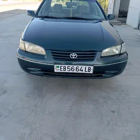 Toyota Camry 1997