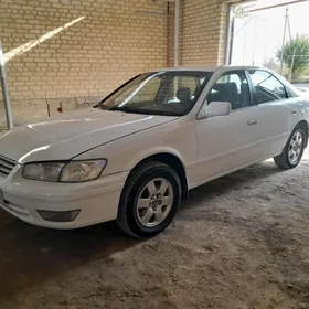 Toyota Camry 2000