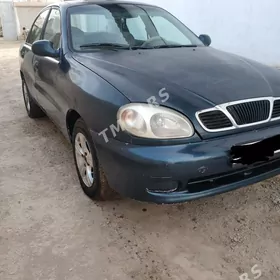 Daewoo Lanos 1998
